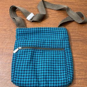 Checked thirty one bag